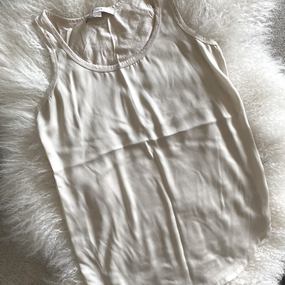 Cream colored Loft tank. Size XS.